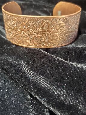 Mid 20th Century Art Nouveau Engraved Floral Copper Cuff Bracelet Solid Copper